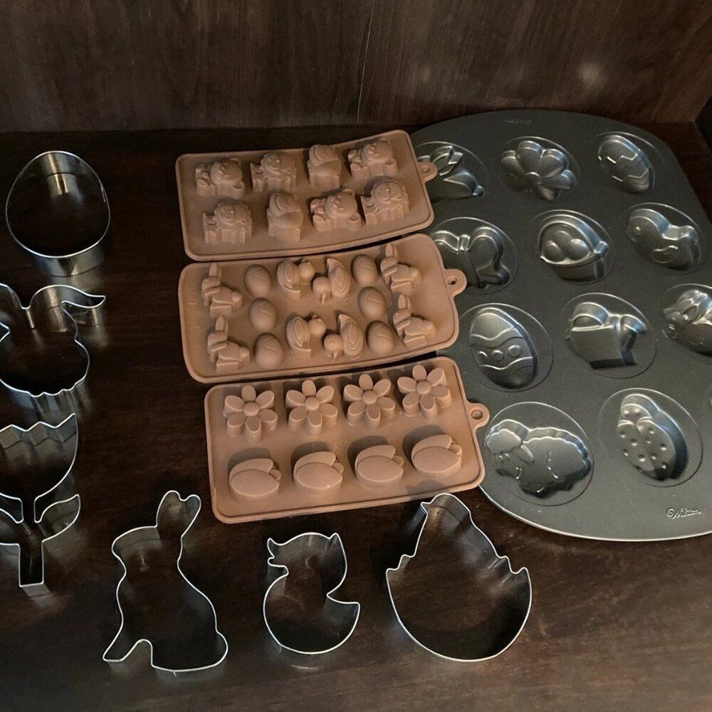 EASTER Treats Baking Set; Cutters, Baking Pan and Chocolate Silicone Moulds